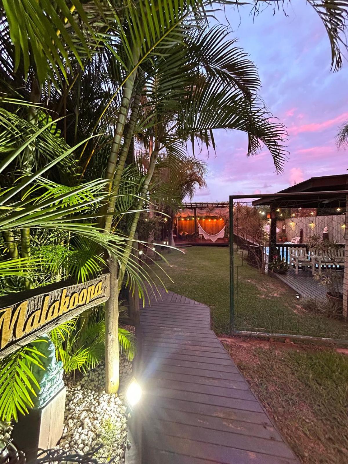 Studios Malakoopa - Praia Do Rosa Bagian luar foto